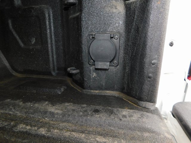 Used 2021 Chevrolet Silverado 1500 High Country w/ Technology Package image 8