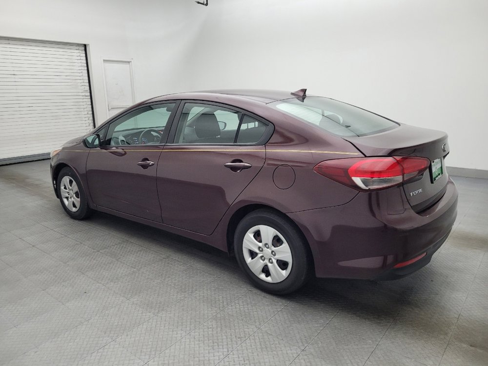 Used 2017 Kia Forte LX image 3
