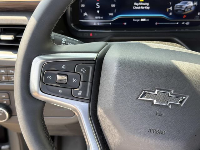 Used 2023 Chevrolet Suburban Z71 w/ Luxury Package AWD/4WD image 29