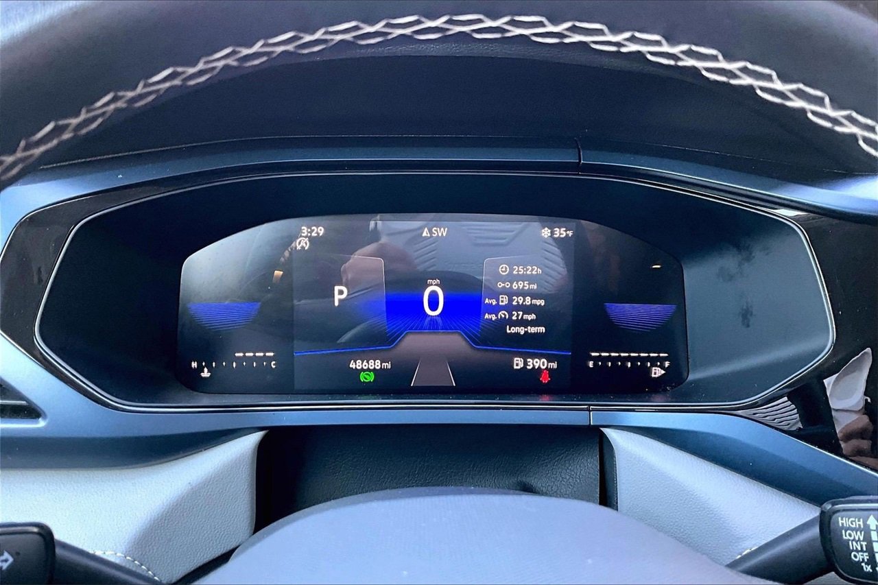 Used 2024 Volkswagen Taos SE image 10