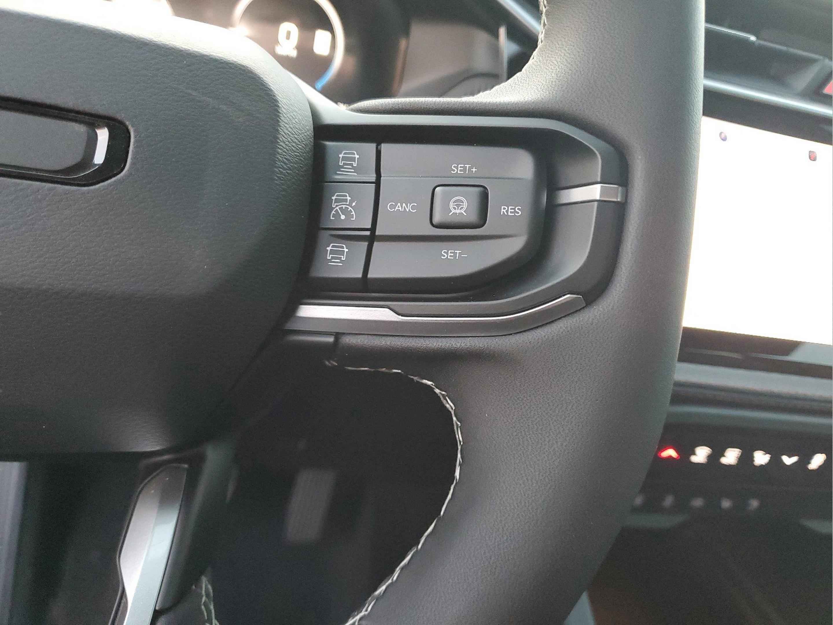 New 2026 Jeep Cherokee Overland w/ Advanced Pro Tech Group AWD/4WD image 23