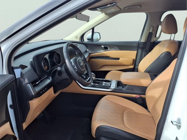 Used 2024 Kia Carnival LX image 19