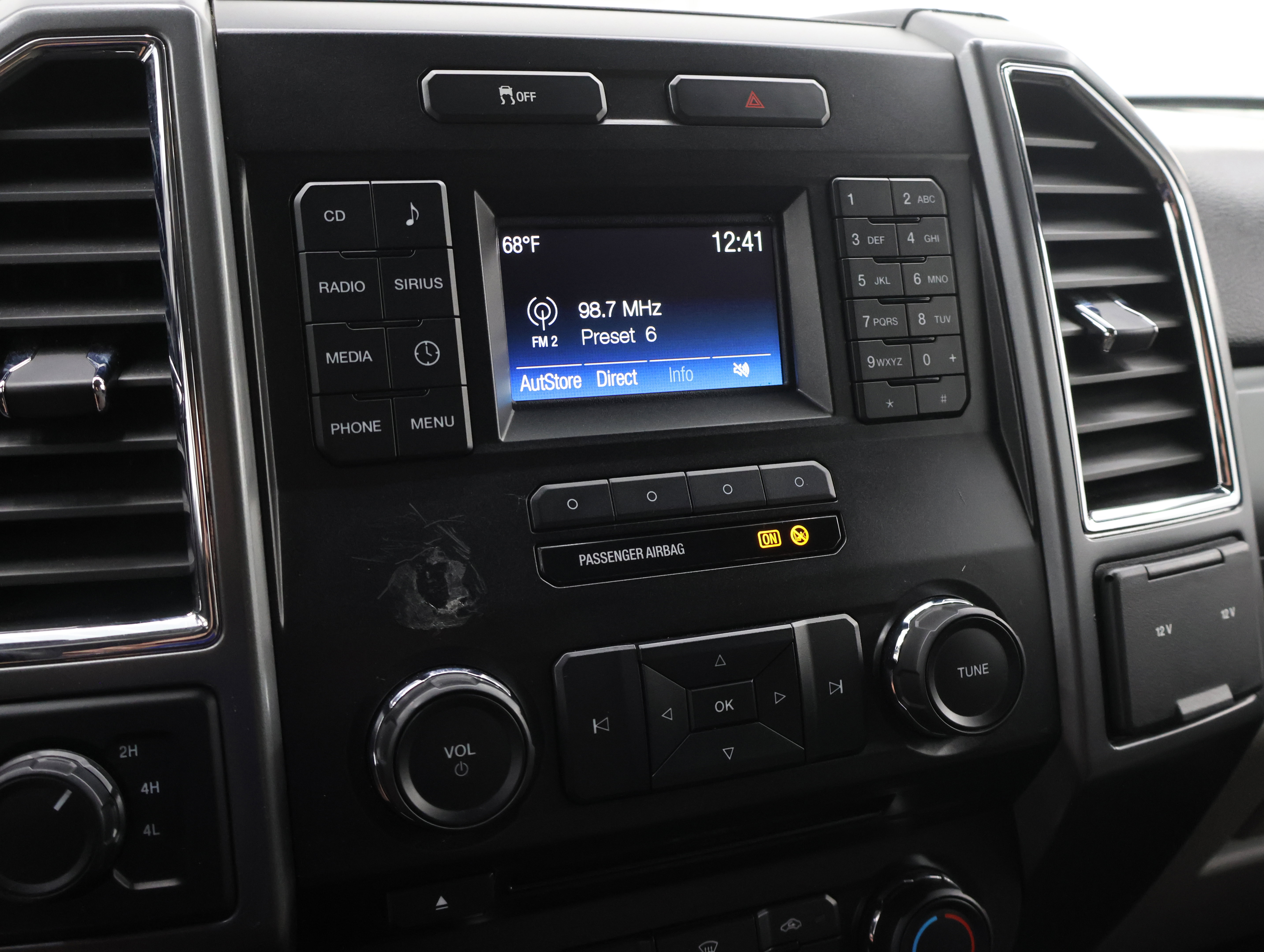 Used 2018 Ford F250 XLT AWD/4WD image 10
