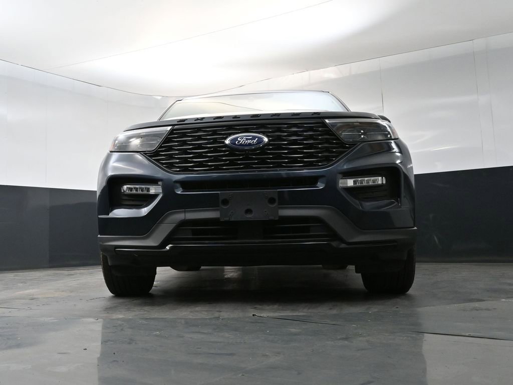 Used 2023 Ford Explorer ST-Line AWD/4WD image 19