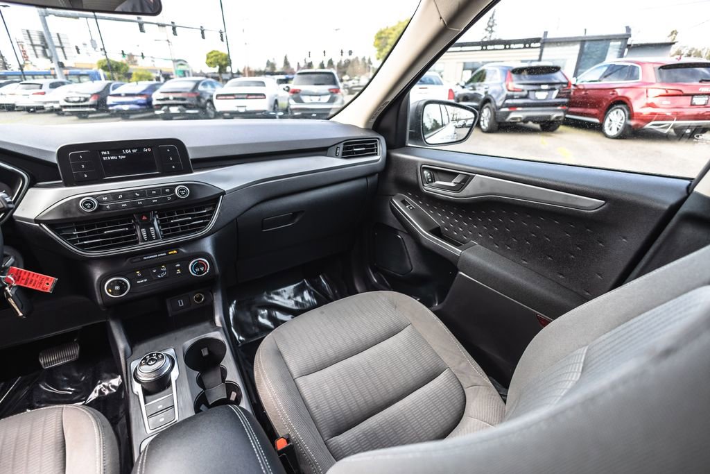 Used 2020 Ford Escape S image 24