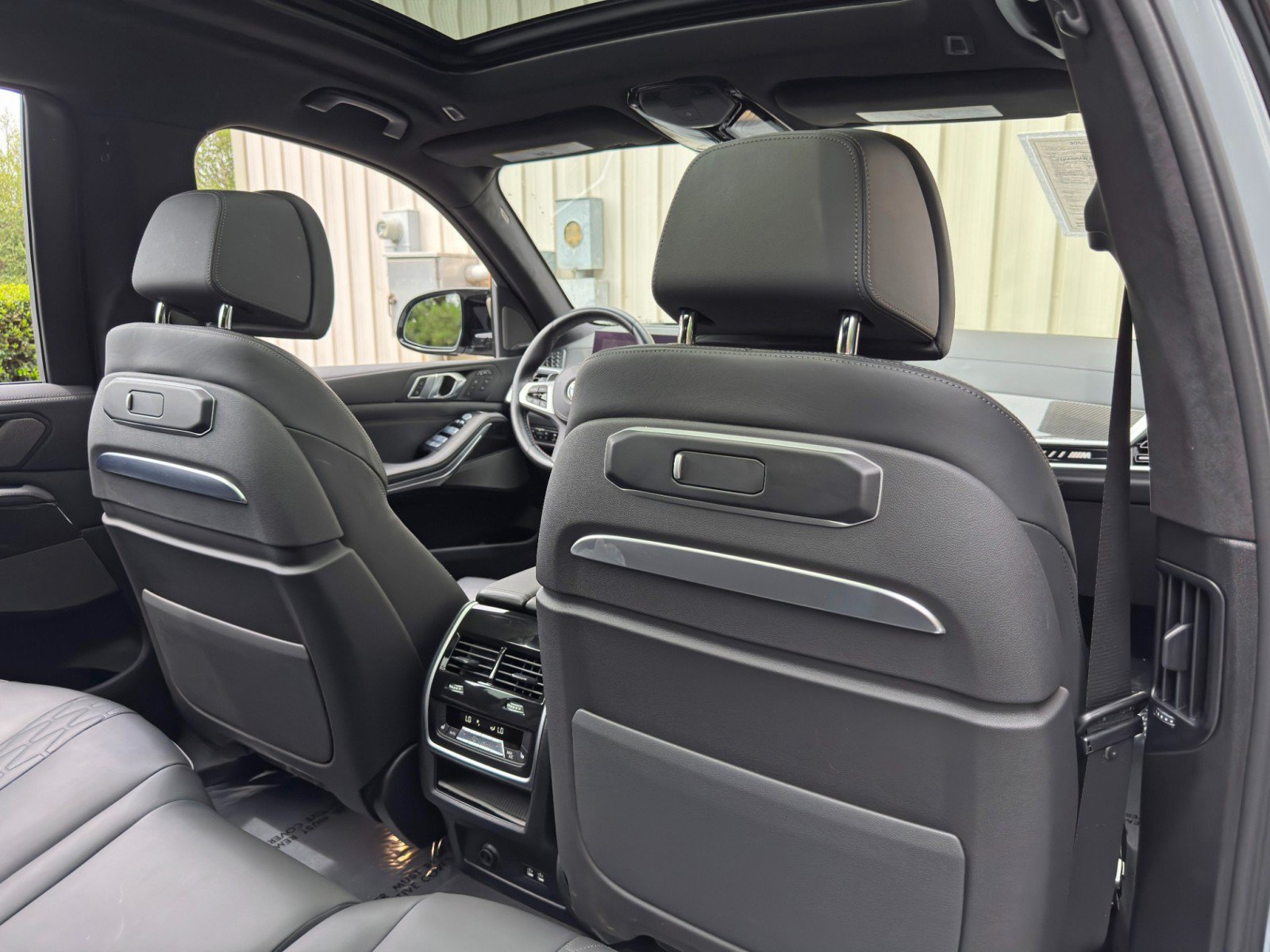 Used 2023 BMW X7 M60i w/ Executive Package AWD/4WD image 45