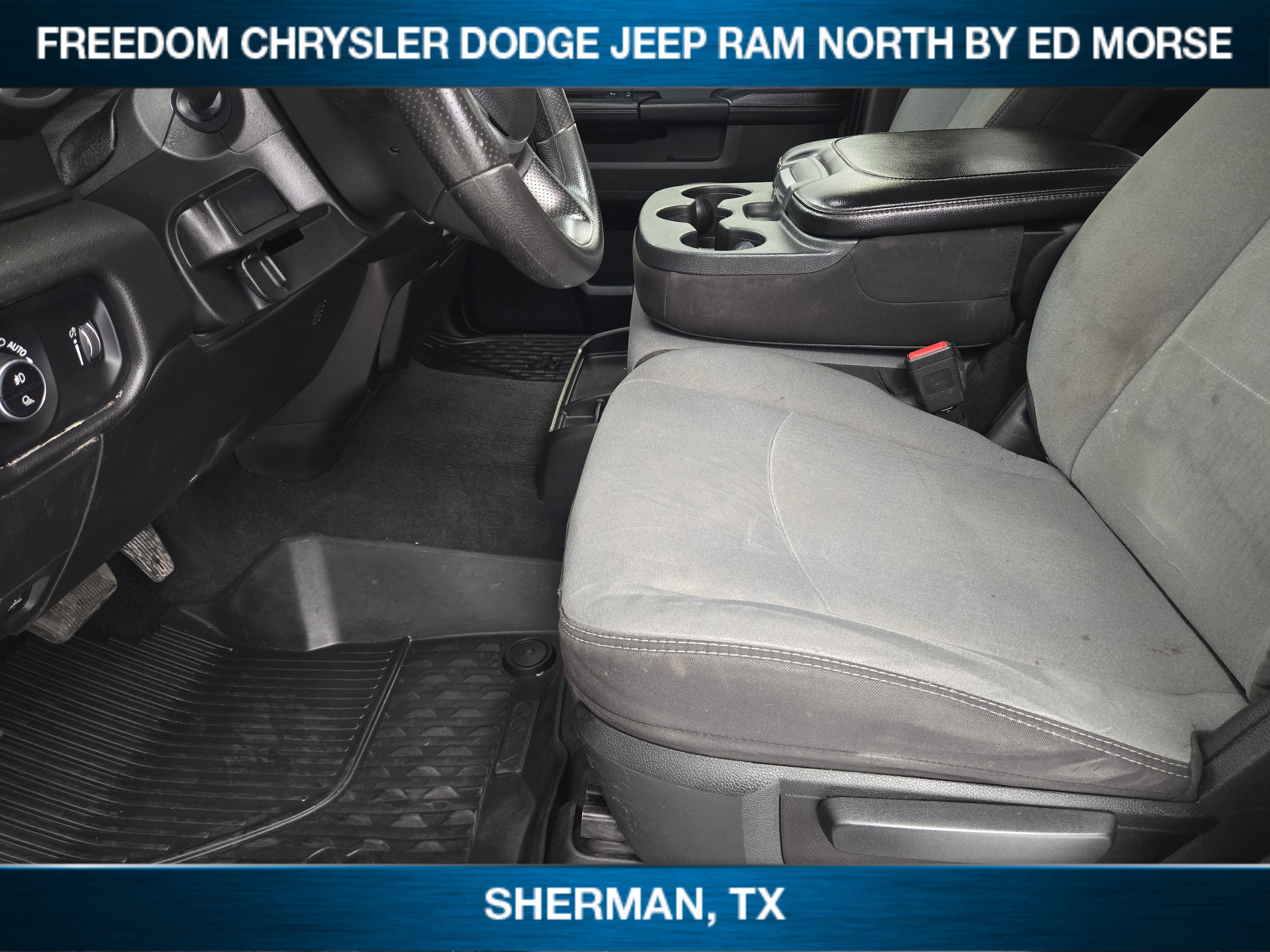 Used 2022 RAM 2500 Big Horn w/ Cold Weather Group image 8