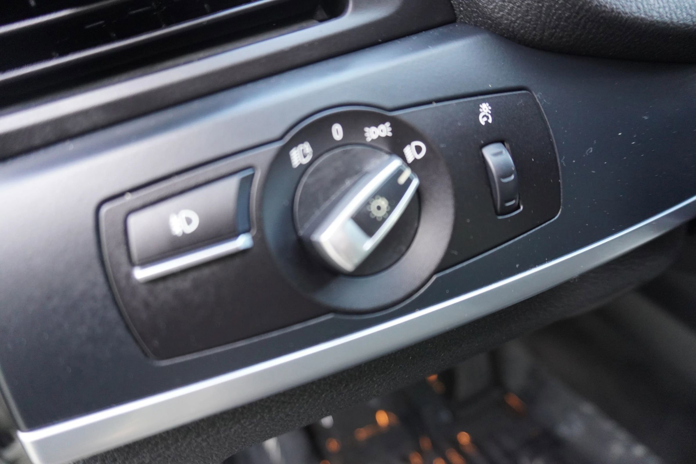 Used 2011 BMW X3 xDrive28i AWD/4WD image 26