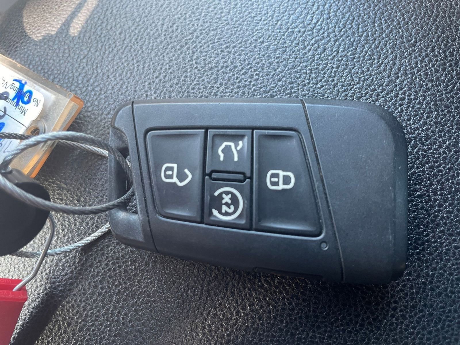 Used 2025 Volkswagen Jetta SE image 18