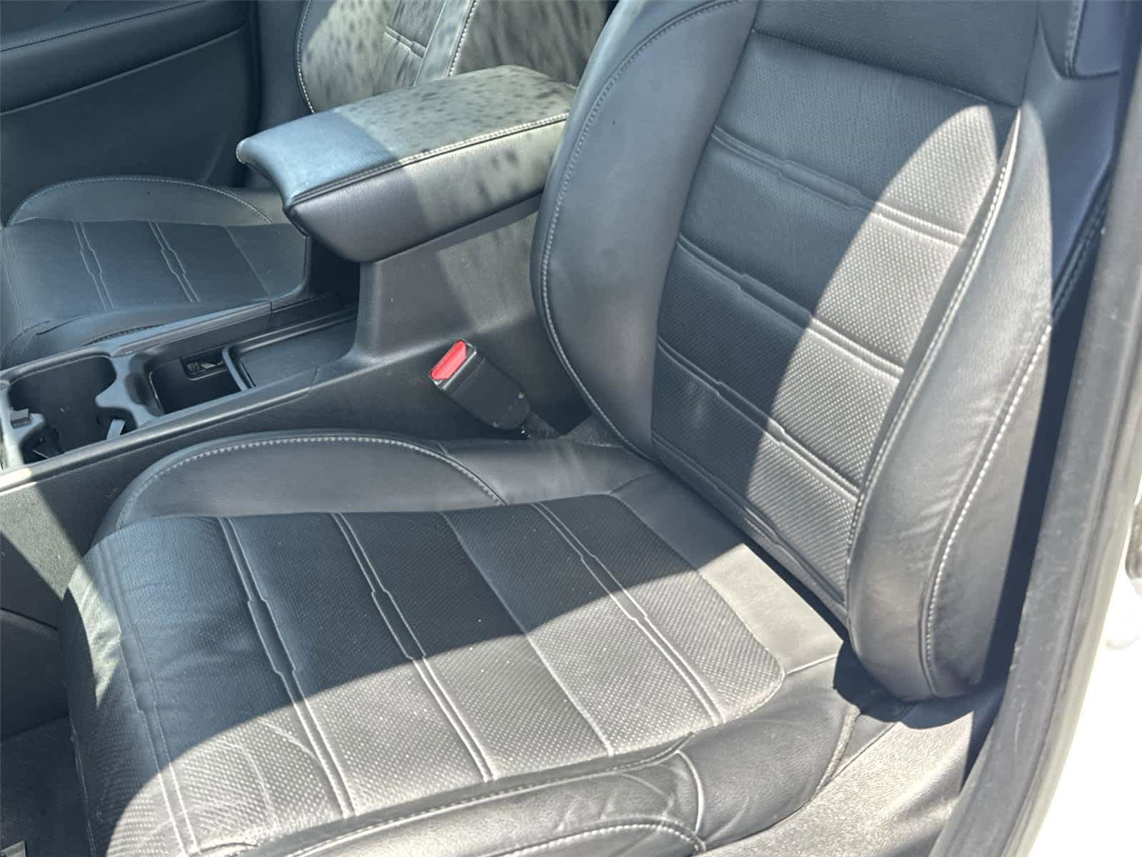 Used 2020 Honda CR-V EX-L image 11