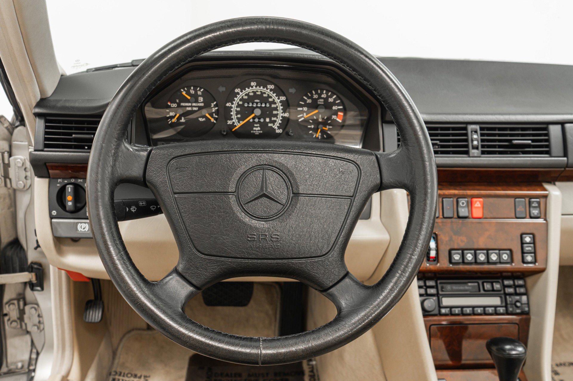 Used 1995 Mercedes-Benz E 320 Convertible image 17