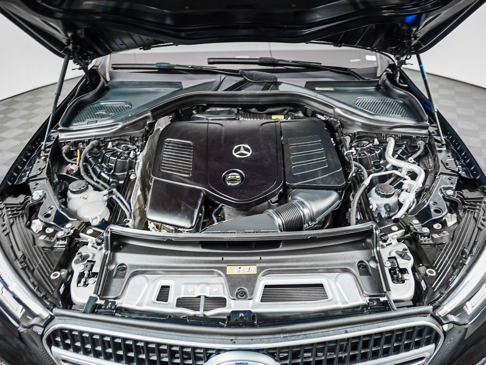 Certified 2025 Mercedes-Benz GLC 350e 4MATIC image 13