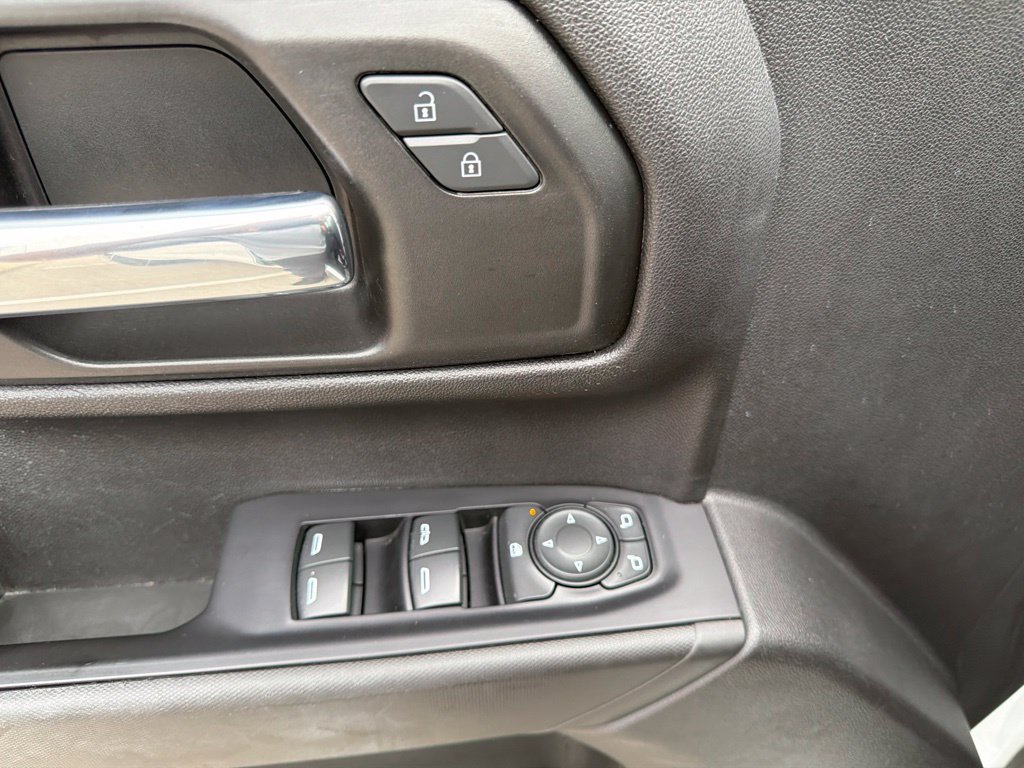 Used 2021 Chevrolet Silverado 1500 Custom AWD/4WD image 29