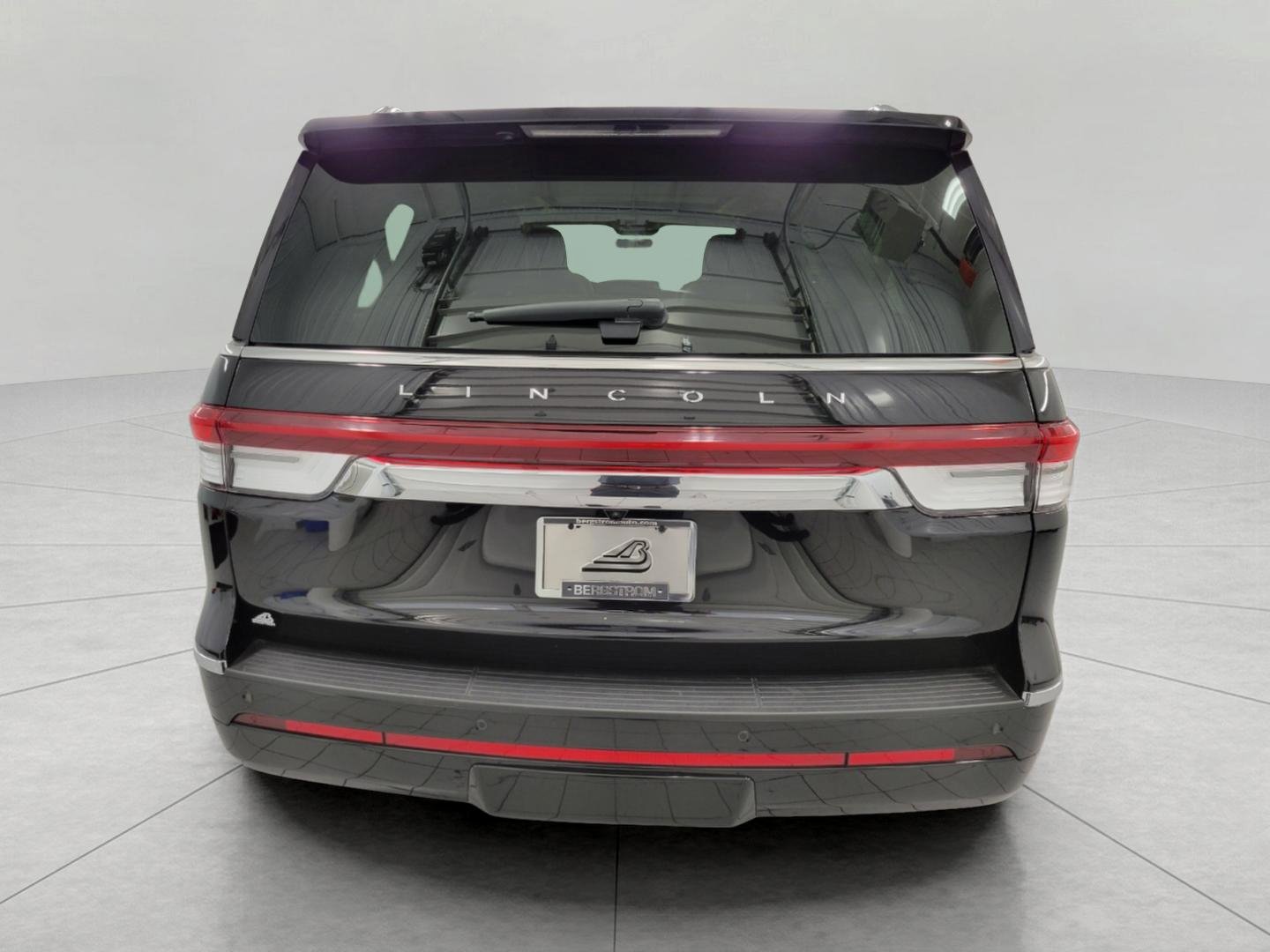 Used 2024 Lincoln Navigator L Reserve AWD/4WD image 27