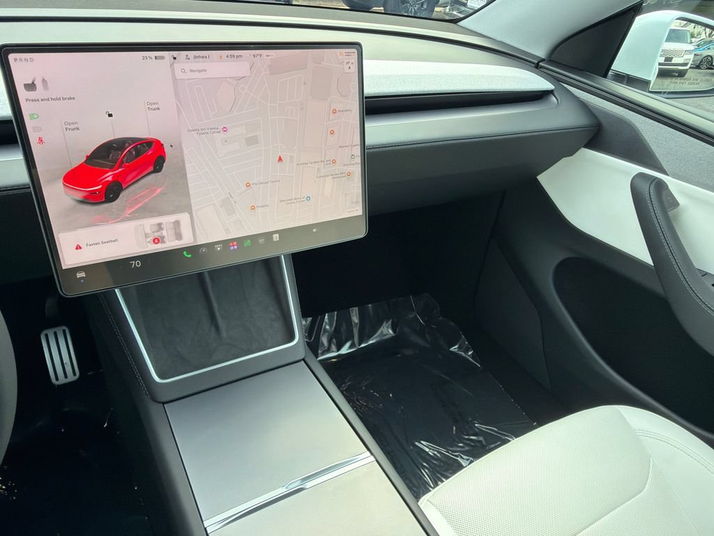 Used 2026 Tesla Model Y Long Range AWD/4WD image 23