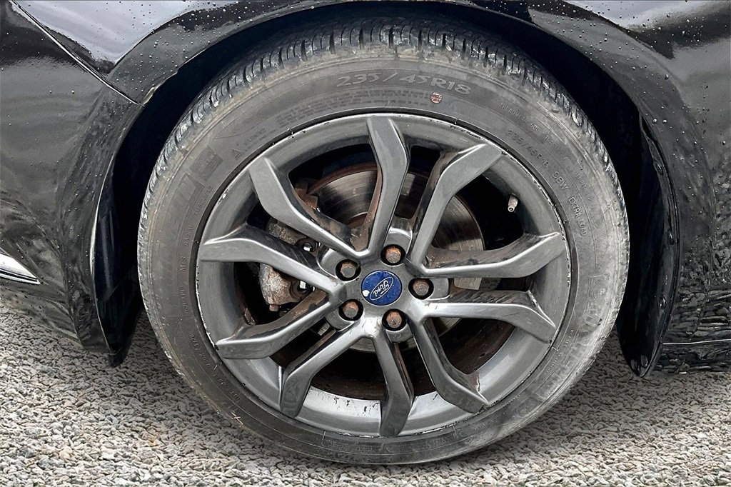 Used 2018 Ford Fusion SE w/ Equipment Group 201A image 9
