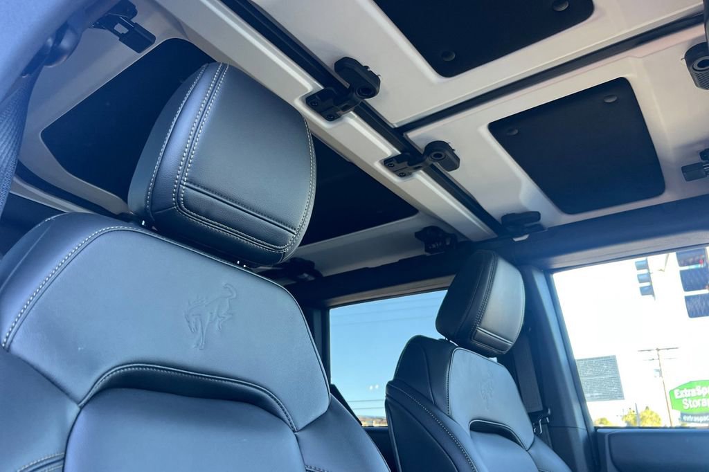 Used 2025 Ford Bronco Badlands image 18