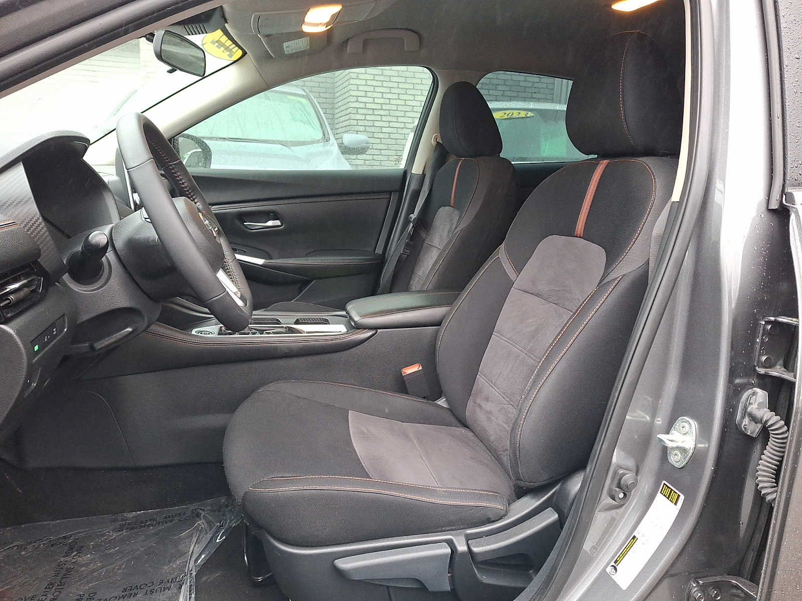 Used 2022 Nissan Sentra SR w/ Trunk Package FWD image 10