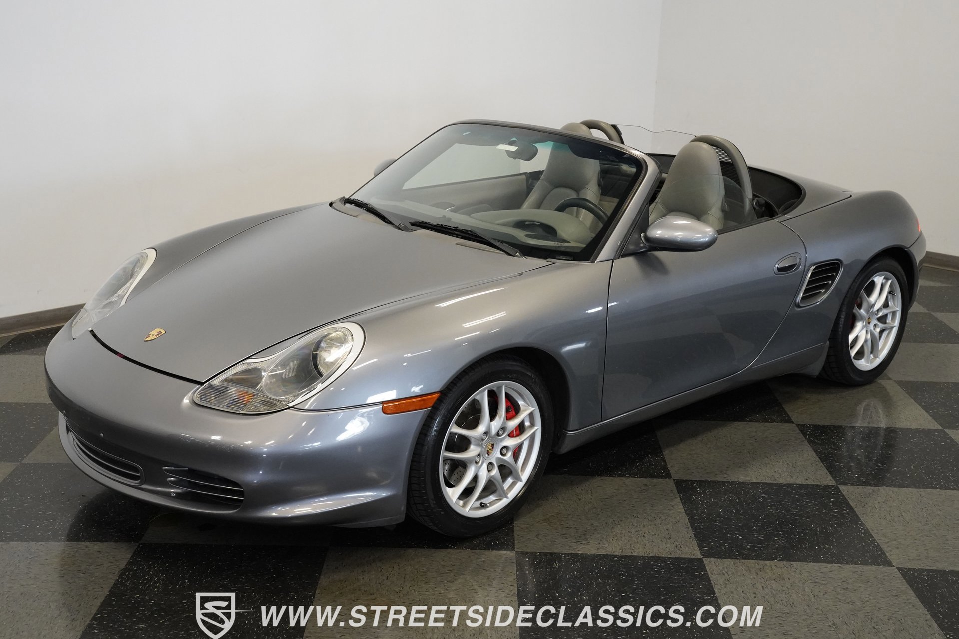 Used 2004 Porsche Boxster S image 8