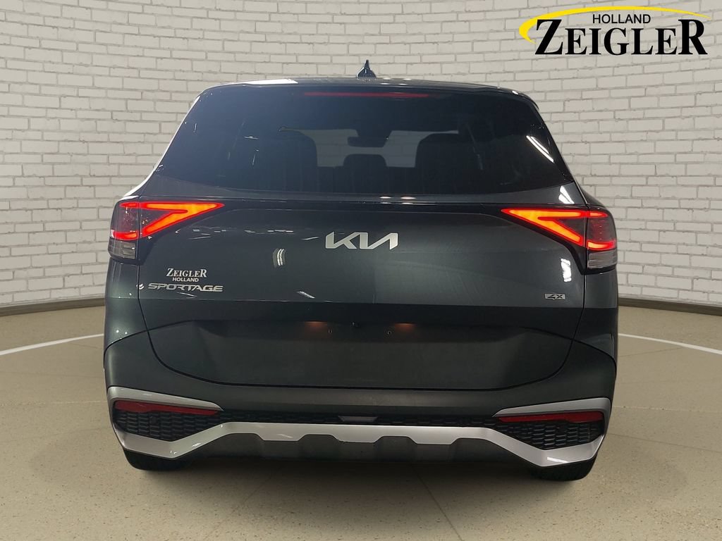 Used 2023 Kia Sportage LX AWD/4WD image 6