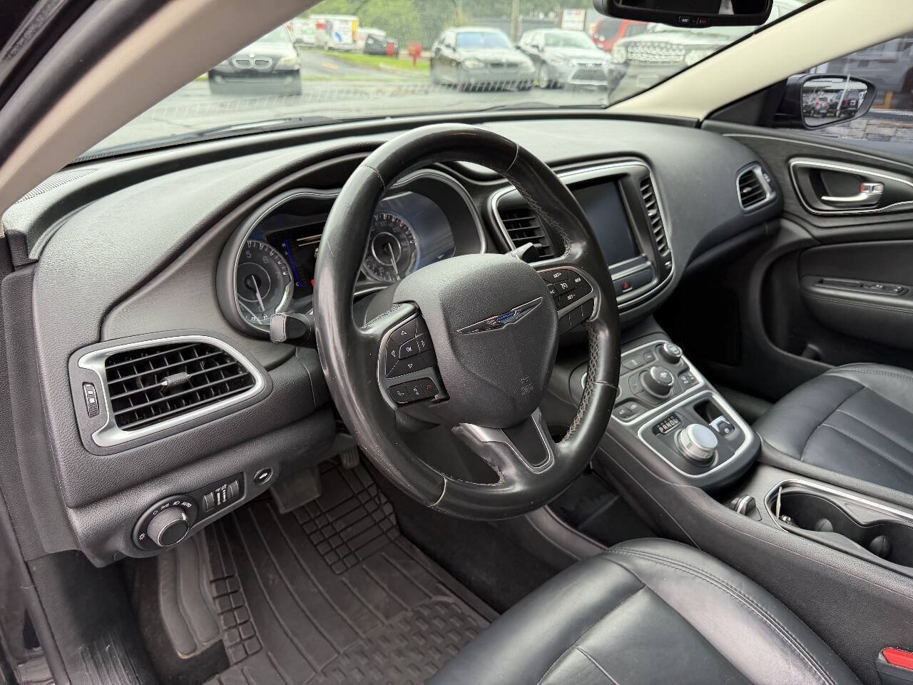 Used 2016 Chrysler 200 Limited FWD image 14