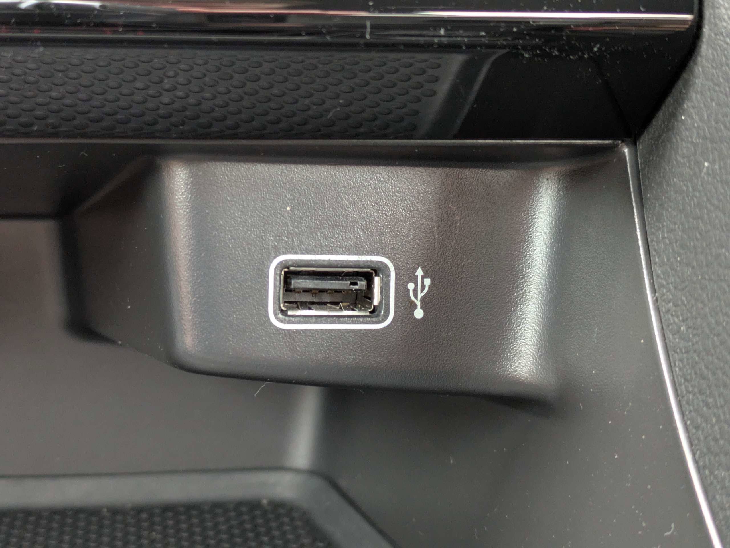 Certified 2019 Volkswagen Jetta GLI image 28