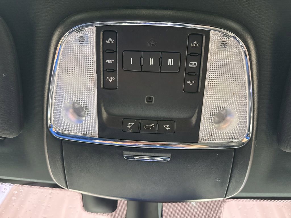 Used 2019 Jeep Grand Cherokee Limited AWD/4WD image 35