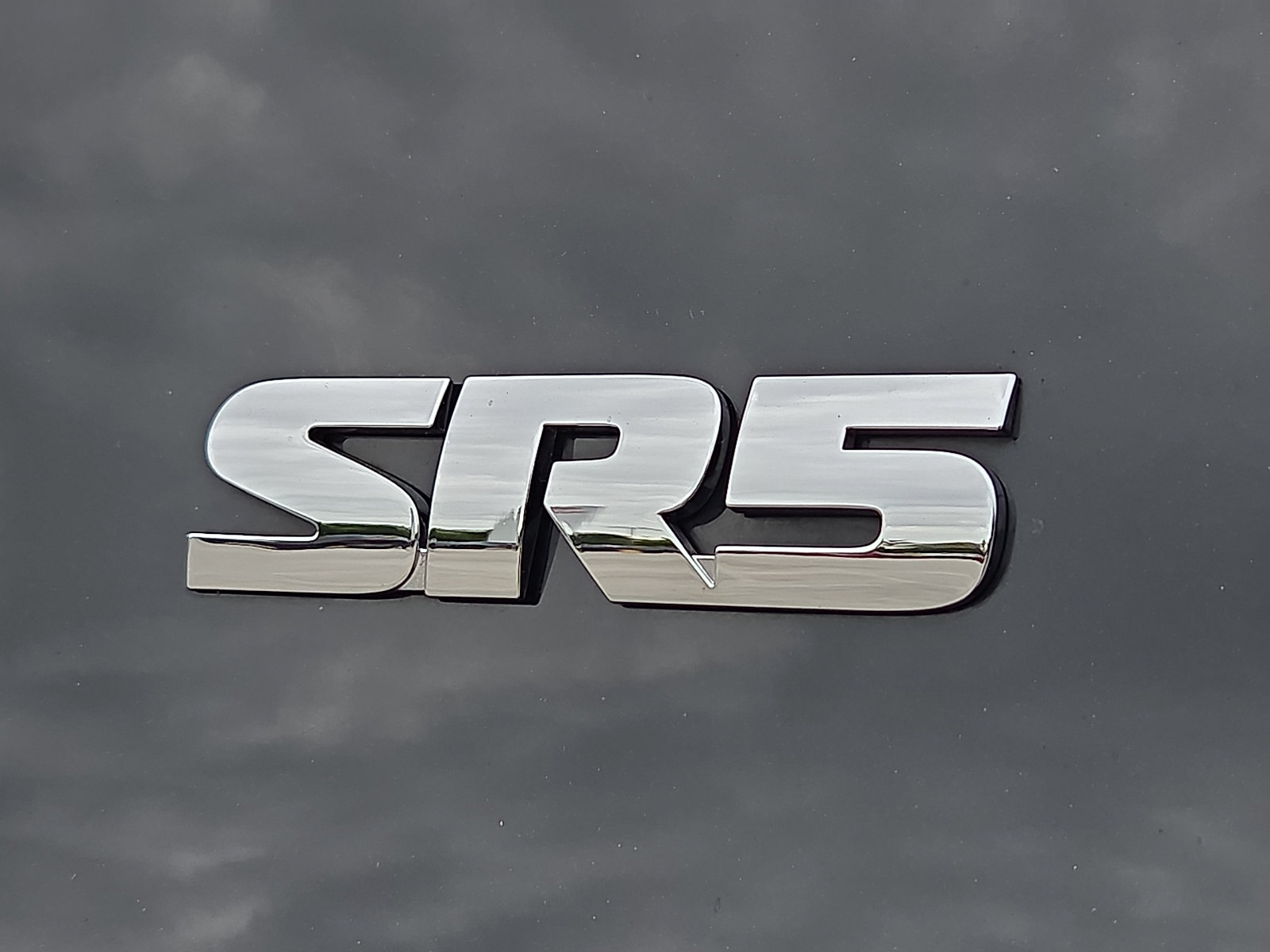 Used 2019 Toyota 4Runner SR5 AWD/4WD image 8