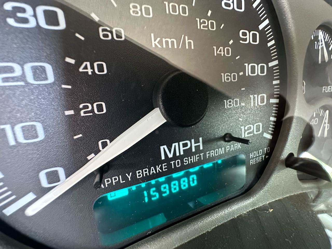 Used 2002 GMC Yukon XL Denali AWD/4WD image 25
