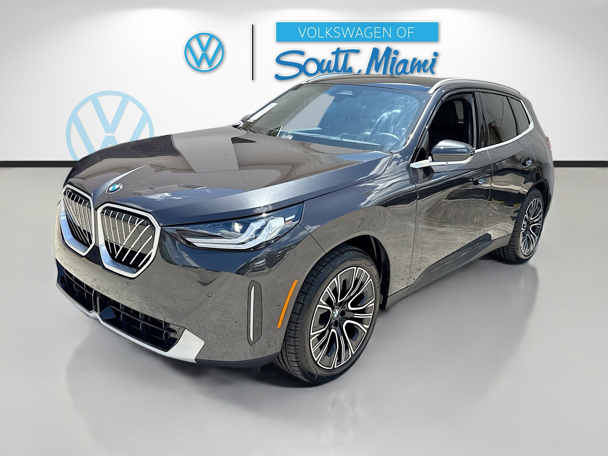 Used 2025 BMW X3 xDrive30i w/ Convenience Package AWD/4WD image 3