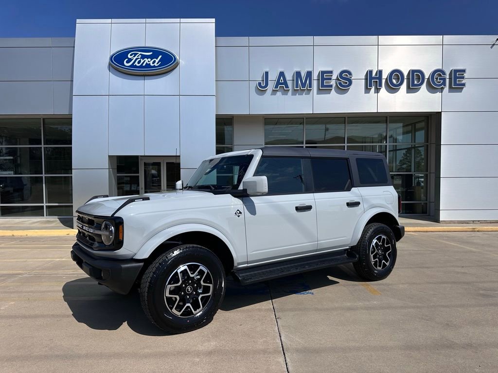 New 2026 Ford Bronco Outer Banks image 1