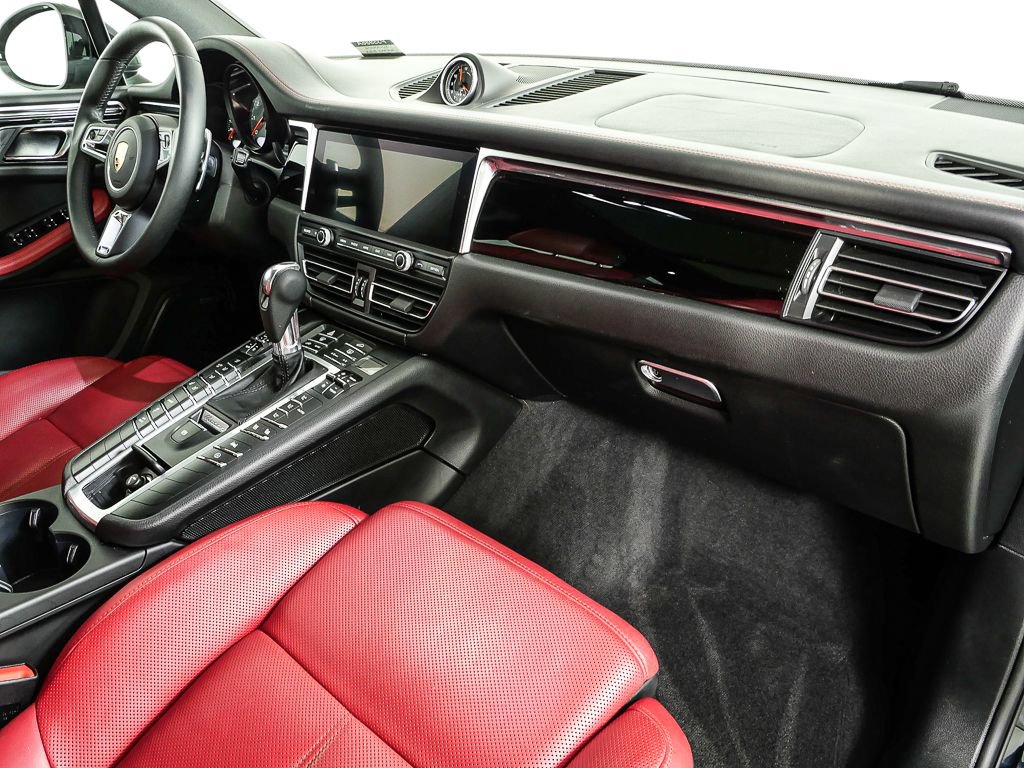 Certified 2021 Porsche Macan S image 26