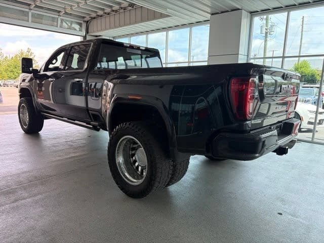 Used 2023 GMC Sierra 3500 Denali w/ Denali Ultimate Package AWD/4WD image 13