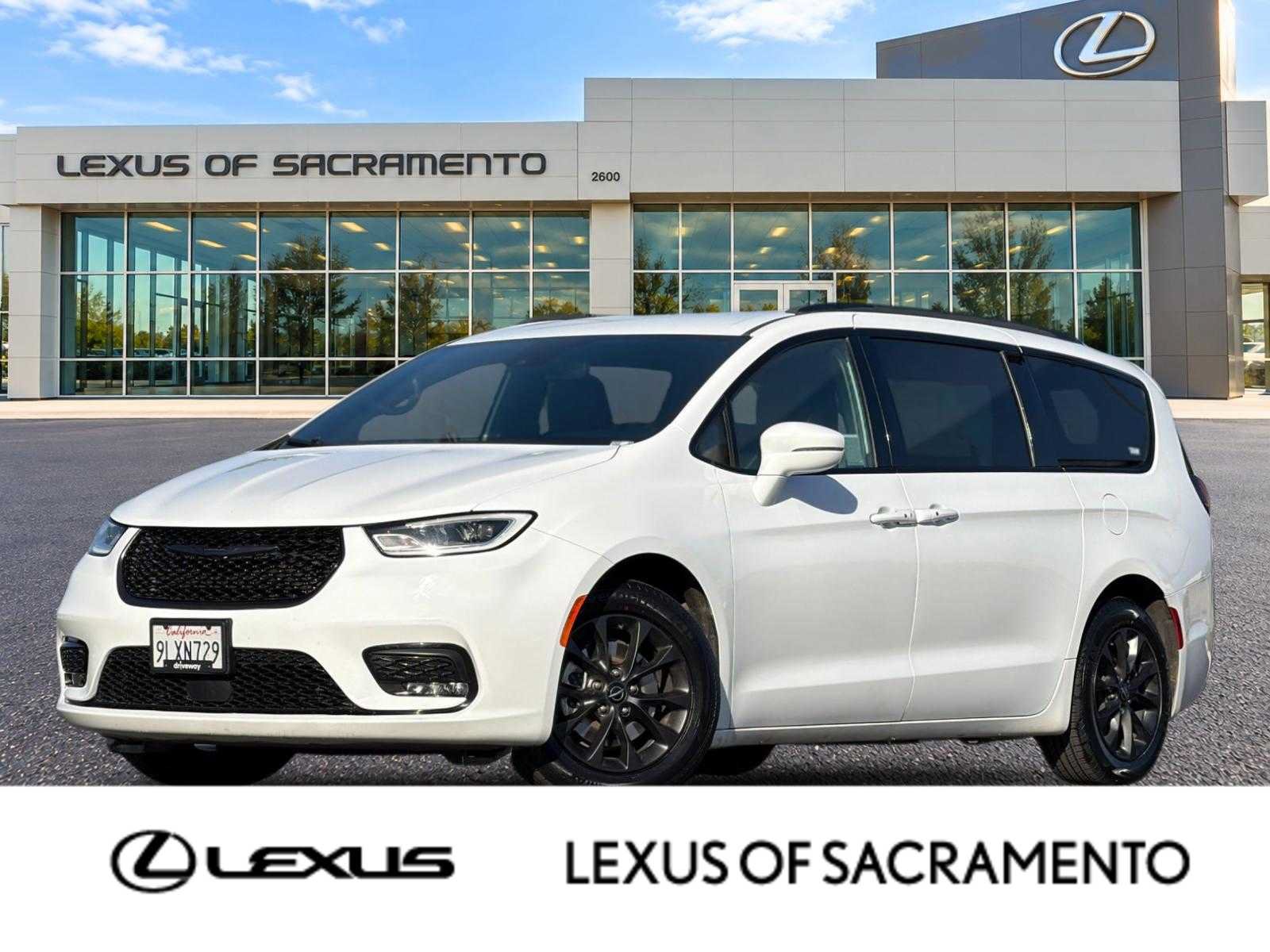Used 2021 Chrysler Pacifica Touring-L w/ S Appearance Package