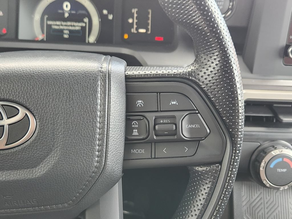 Used 2025 Toyota Tacoma SR5 AWD/4WD image 18