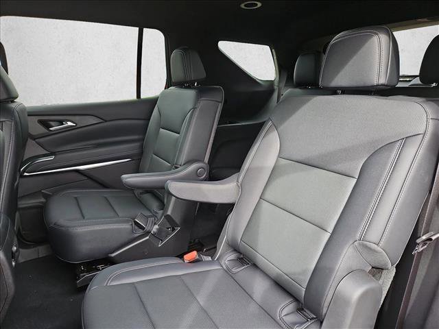 Used 2026 Chevrolet Traverse LT FWD image 19