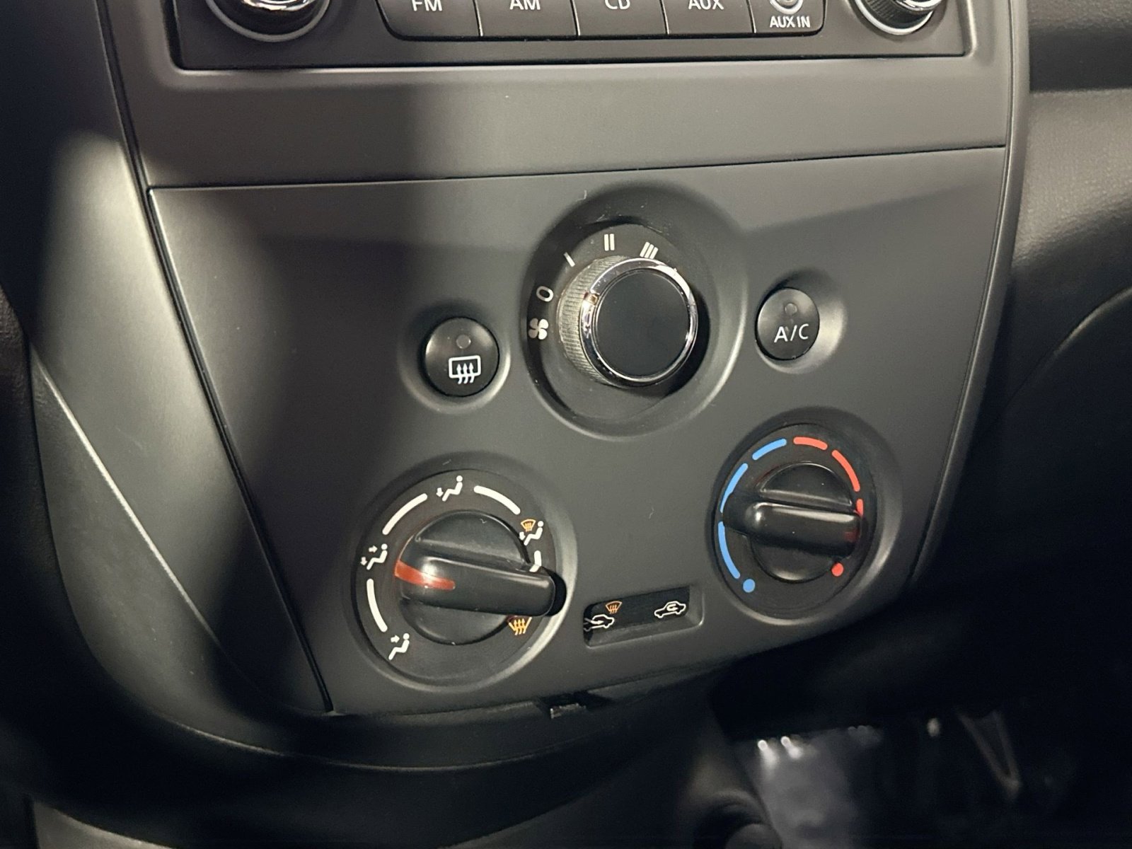 Used 2017 Nissan Versa S Plus image 22