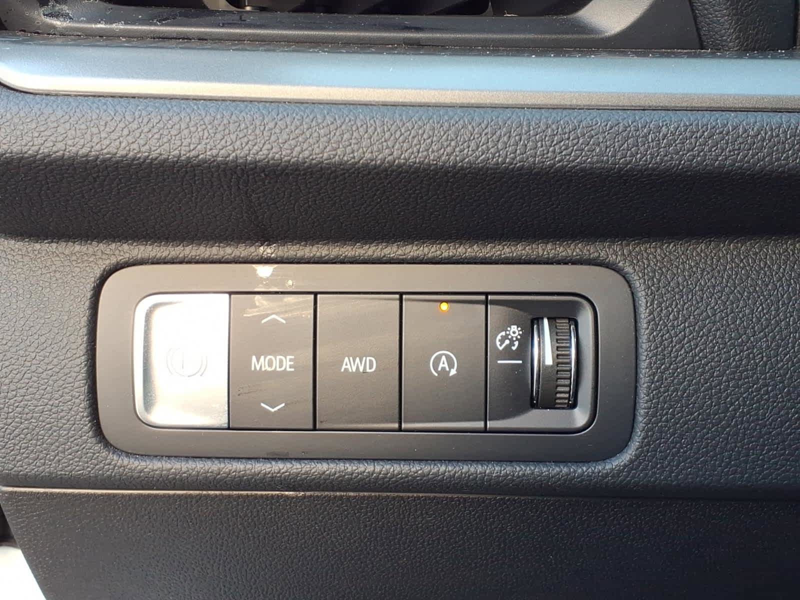 Used 2026 Chevrolet Traverse LT w/ Sun and Wheel Package AWD/4WD image 11