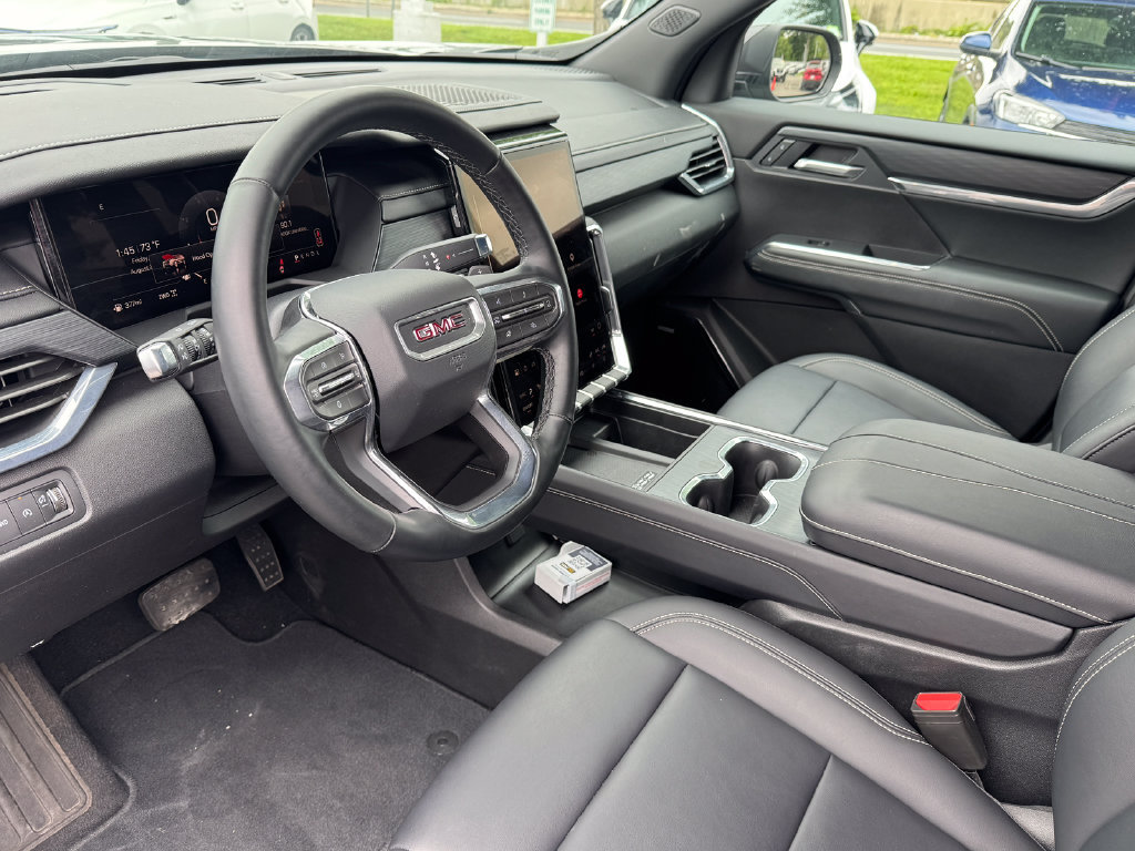 Used 2026 GMC Acadia Elevation w/ Elevation Premium Package AWD/4WD image 21