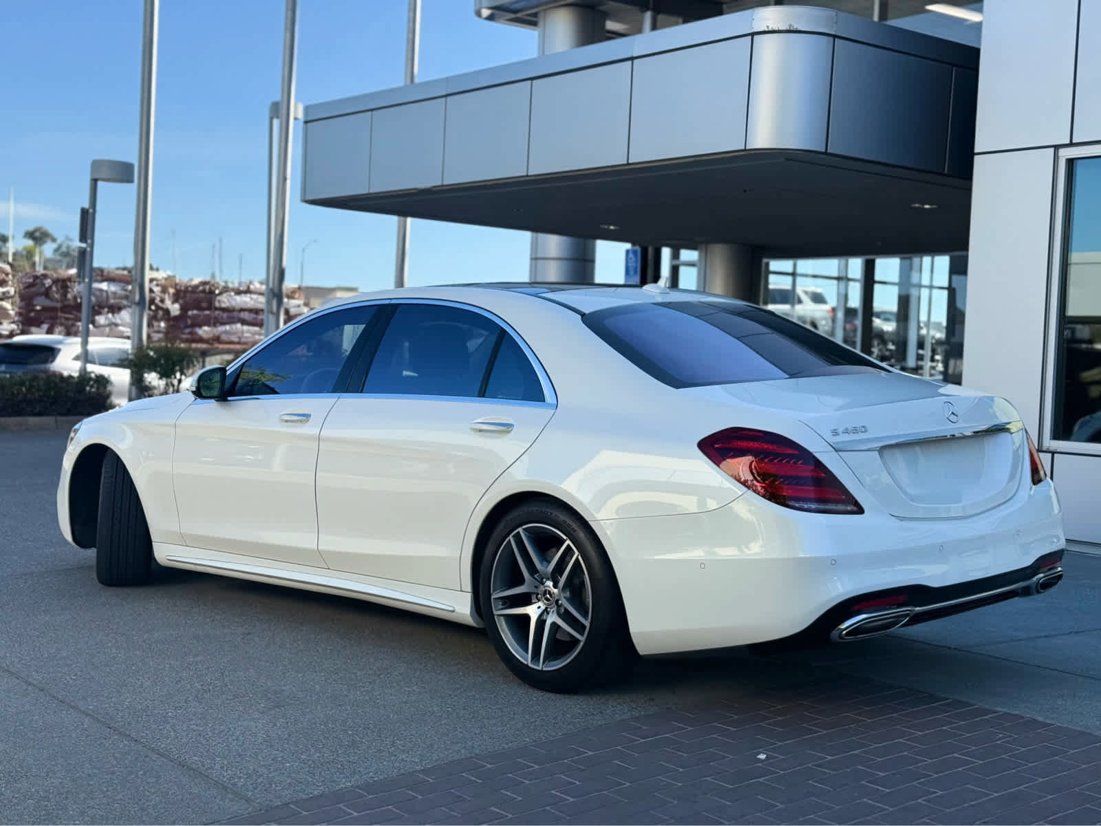 Used 2020 Mercedes-Benz S 450 Sedan image 3