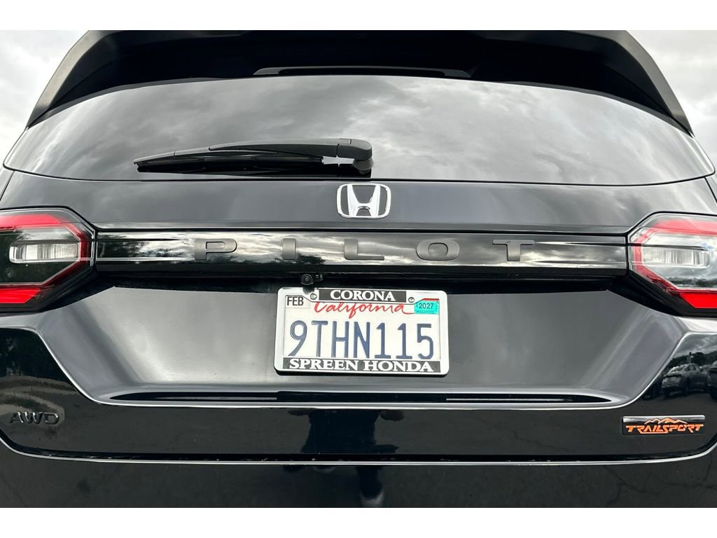 Certified 2025 Honda Pilot TrailSport image 52