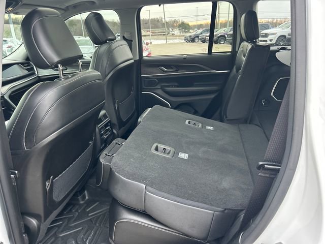 Used 2023 Jeep Grand Cherokee 4WD 4xe w/ Luxury Tech Group II image 42