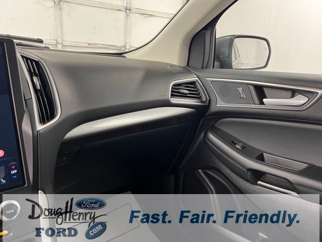 Used 2024 Ford Edge SEL image 43