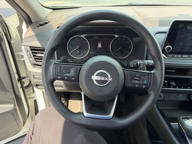 Used 2023 Nissan Rogue SV AWD/4WD image 19