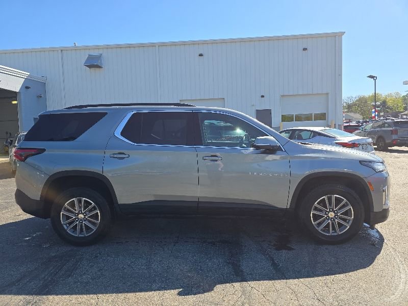 Used 2023 Chevrolet Traverse LT w/ LPO, Floor Liner Package AWD/4WD image 9