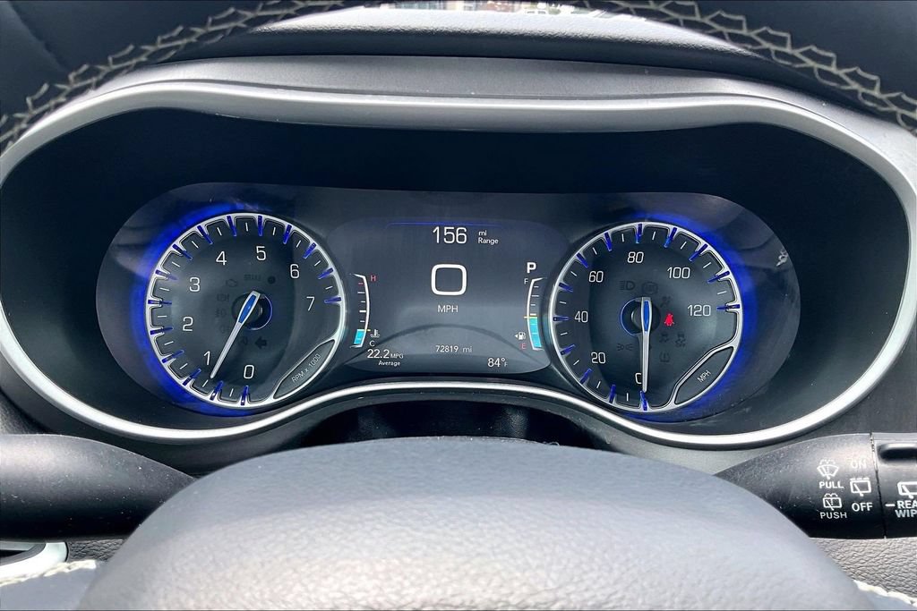 Used 2024 Chrysler Pacifica Touring-L FWD image 13
