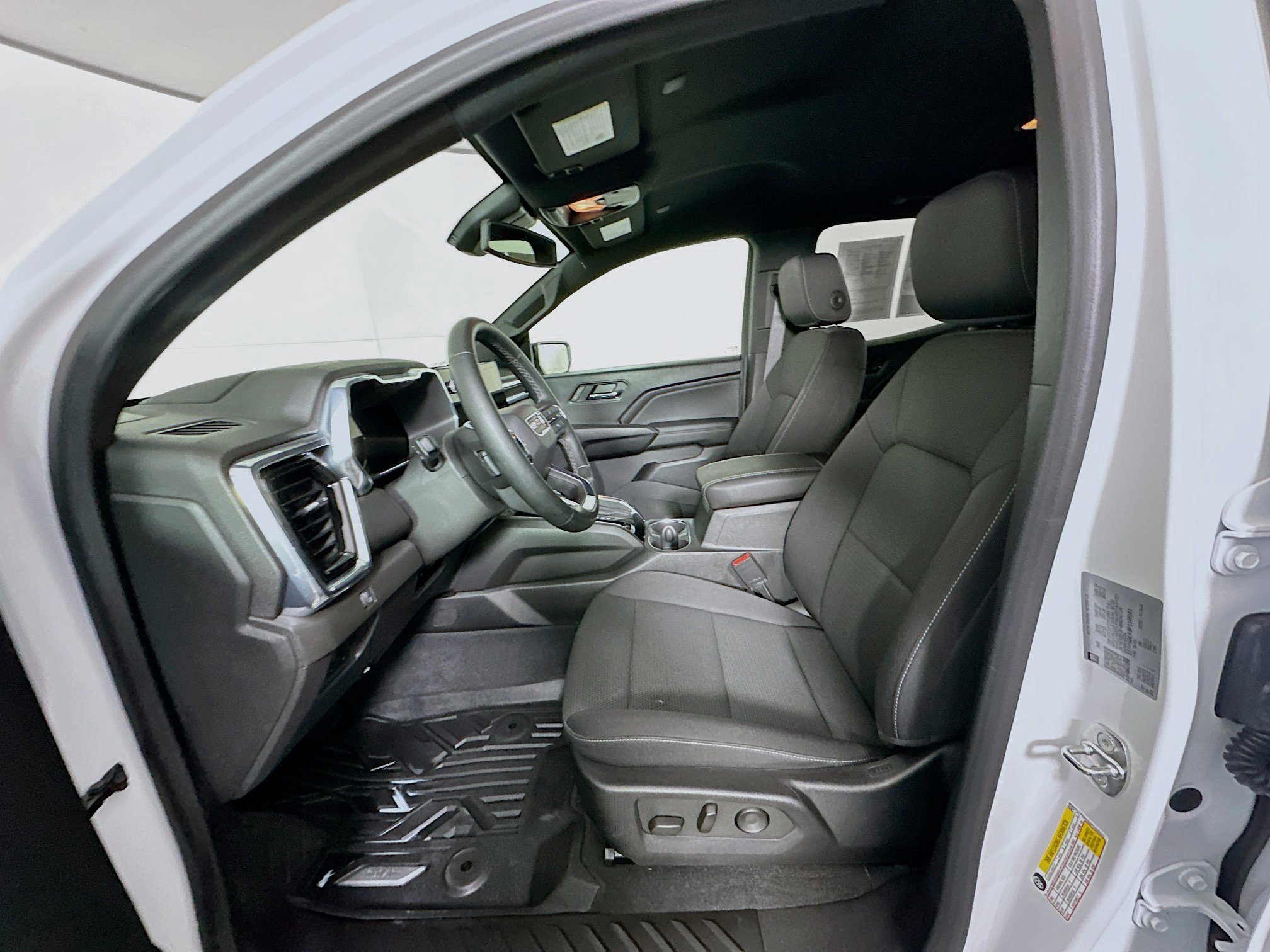 Used 2023 GMC Canyon Elevation w/ Convenience Package image 13