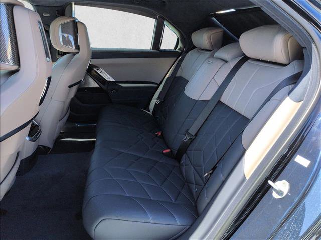 New 2026 BMW i7 xDrive60 AWD/4WD image 15