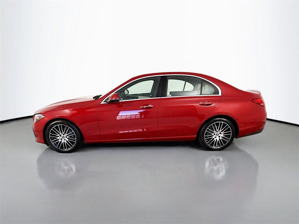 Used 2025 Mercedes-Benz C 300 4MATIC Sedan image 2