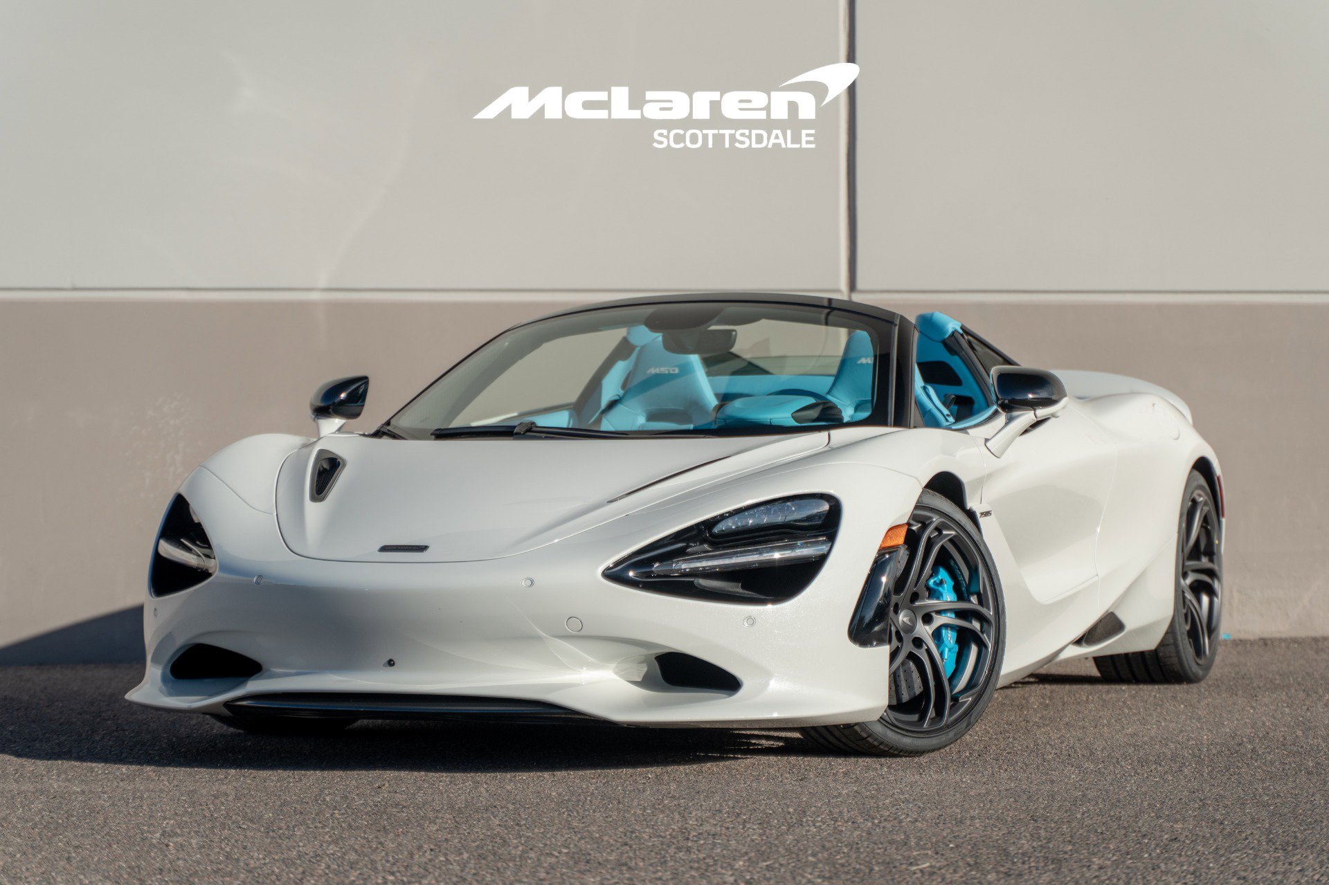 Used 2026 McLaren 750S Spider RWD image 2